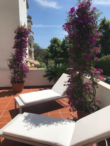 Hacienda Nagueles 1, 2 Bed 2 Bath, Large Terrace 400M From Beach Marbella Luaran gambar