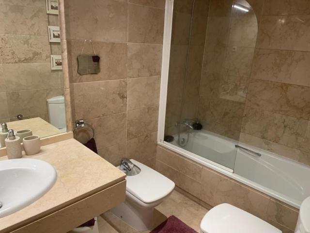 Hacienda Nagueles 1, 2 Bed 2 Bath, Large Terrace 400M From Beach Marbella Luaran gambar